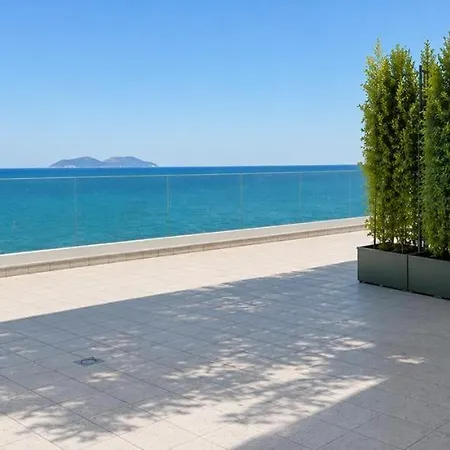 Elios Azure Hotel