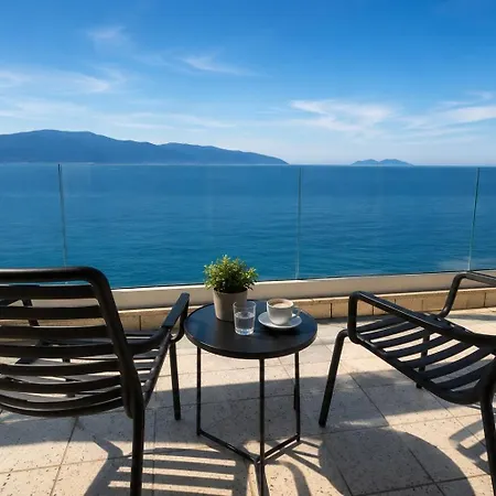 Elios Azure Hotel 4*
